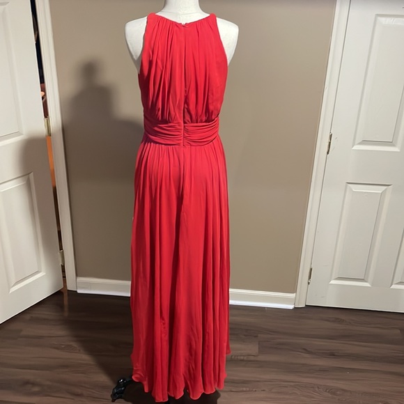 Badgley Mischka Red Gown Crinkle Empire Waist 8 - Picture 8 of 9